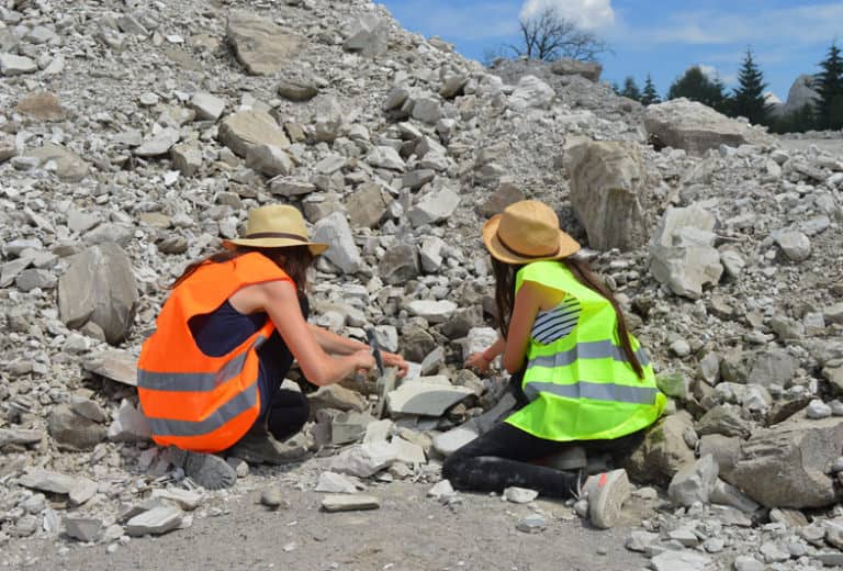 Les carrières de diatomées  Avec l'entreprise Imerys à Murat