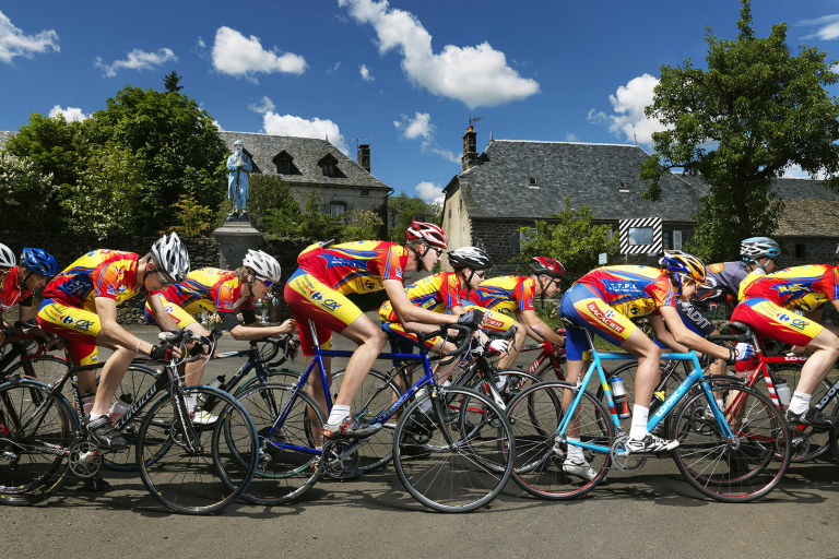 Cyclo dans le Cantal, sur les routes du Tour de France